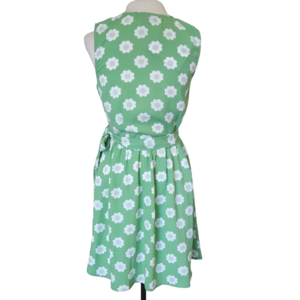 NWT Modcloth Daisy Reto "Pose Without Saying" Wrap Dress - Picture 4 of 13